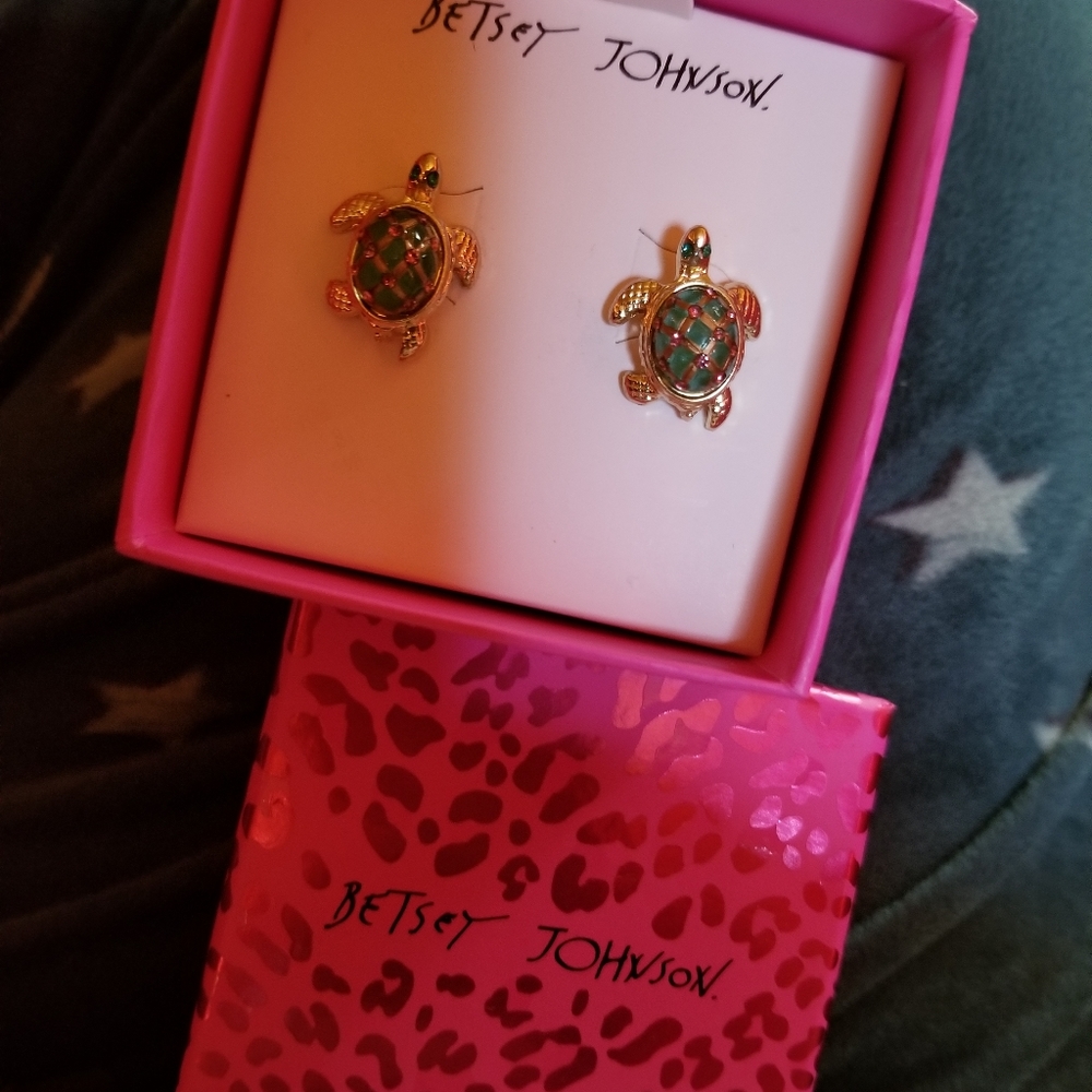 Betsey Johnson turtle Earrings